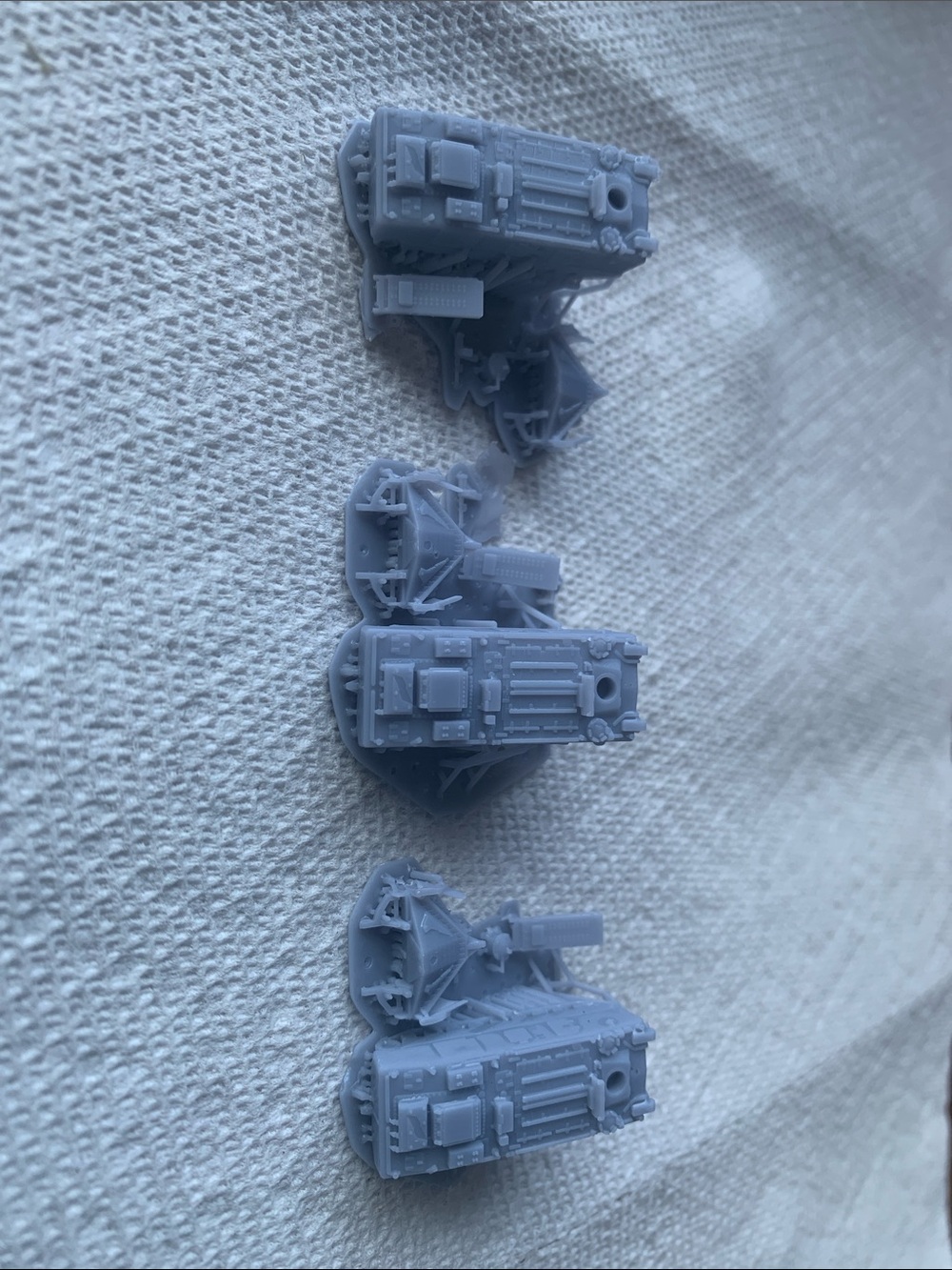 Grey Resin USA LVTE 5 Mine Plough x3 1/285 Scale Modern Tanks etc On Sprue